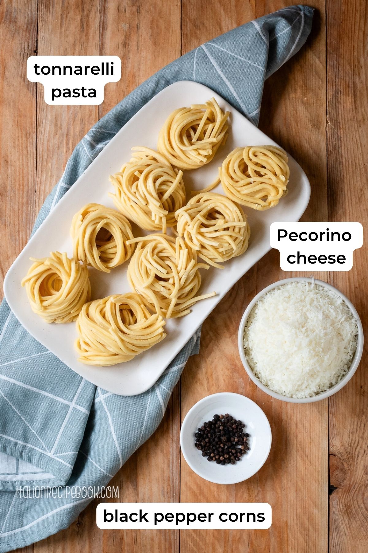 Ingredients needed for cacio e pepe pasta.