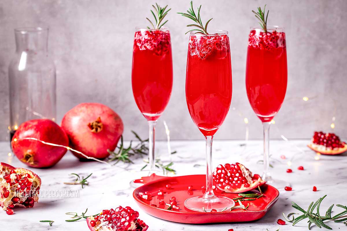 Christmas Prosecco Cocktail (Tintoretto) : Italian Recipe Book